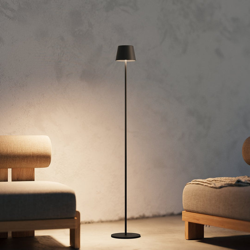 Calvion - Strakke vloerlamp